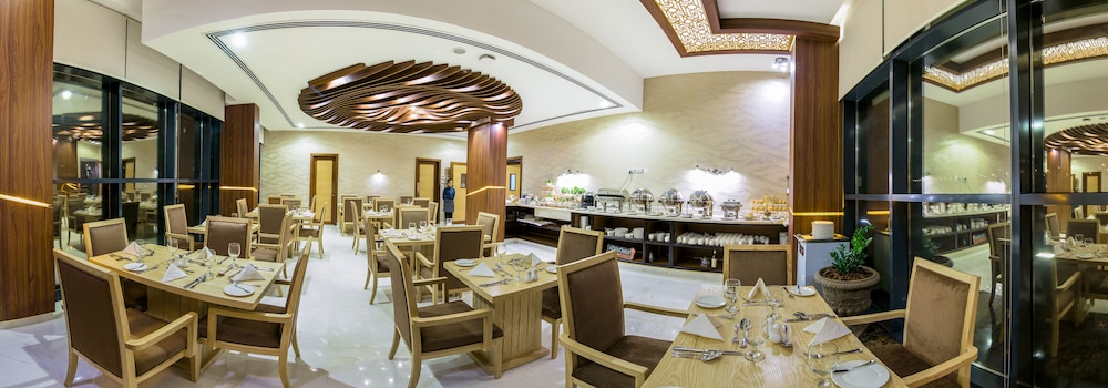 Muscat Gate Hotel 37/45