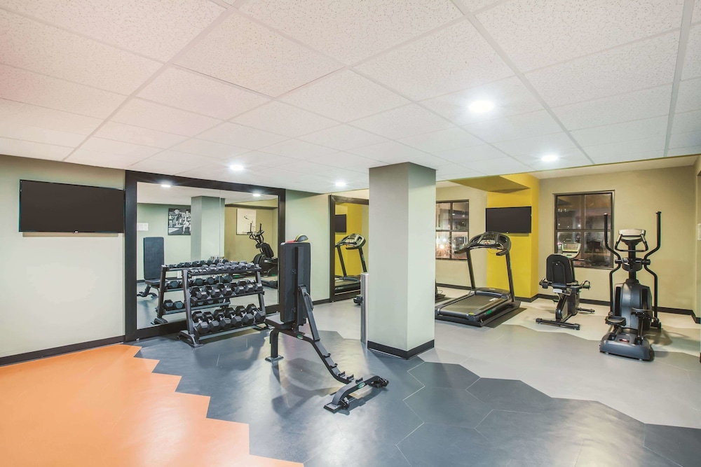 Holiday Inn Express - Dallas Downtown, an IHG Hotel 44/73