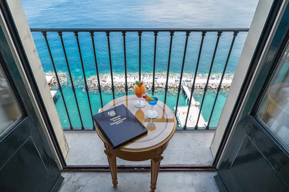 Imperial Hotel Tramontano 38/39