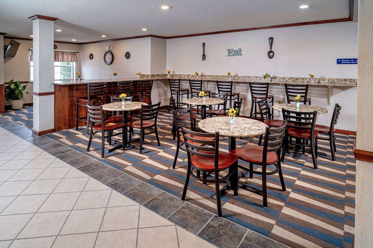 Microtel Inn & Suites By Wyndham Beckley East 29/37