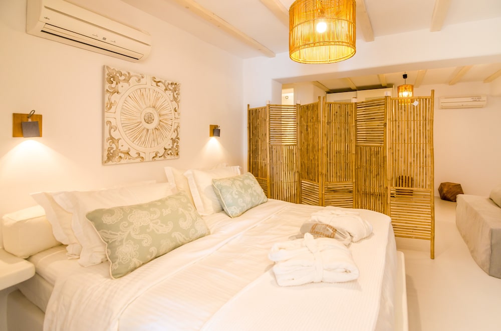 LUXURY, SUITE, SEA VIEW, PRIVATE POOL