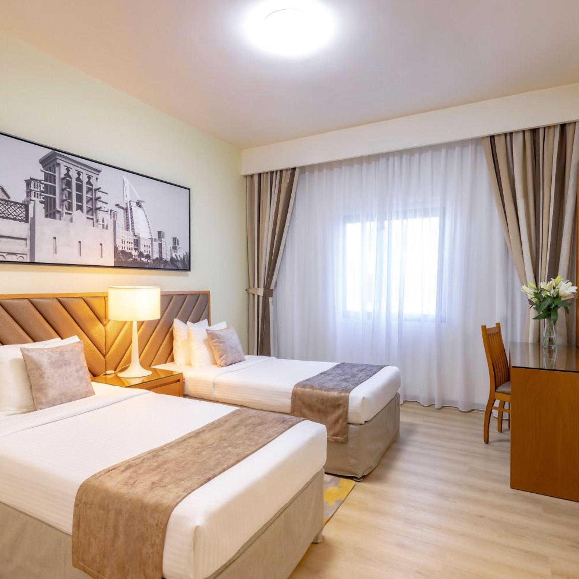 Golden Sands Hotel Apartments 3-5-10 33/73