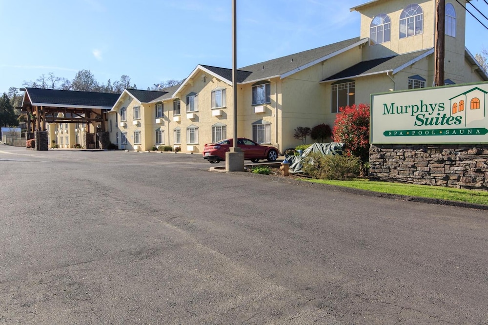 Murphys Suites 59/66