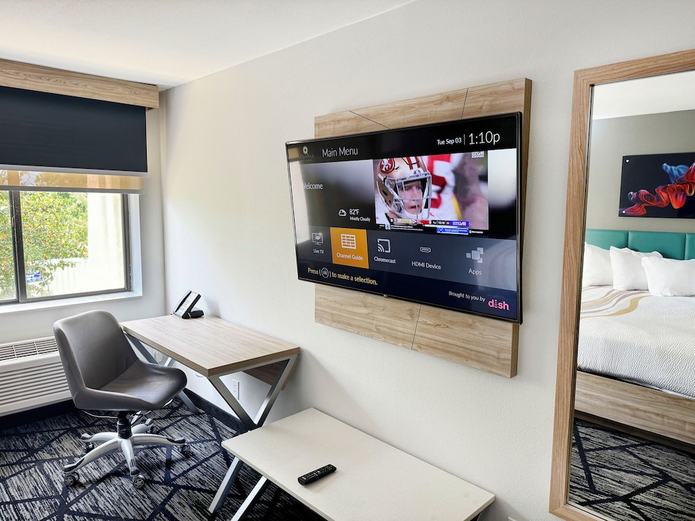La Quinta Inn And Suites By Wyndham Nashville Franklin 42/46