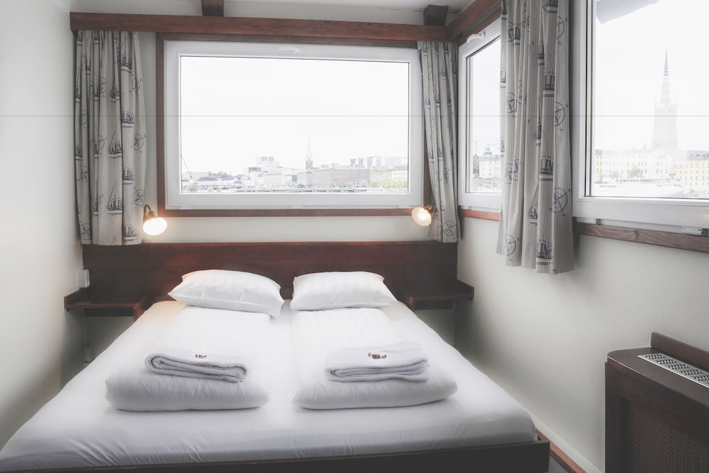 Rygerfjord Hostel 24/65