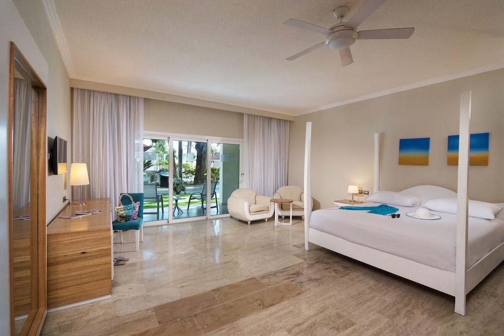 جناح جونيور بسرير كينج، Cofresi Palm Beach and Spa Resort All Inclusive 2/9