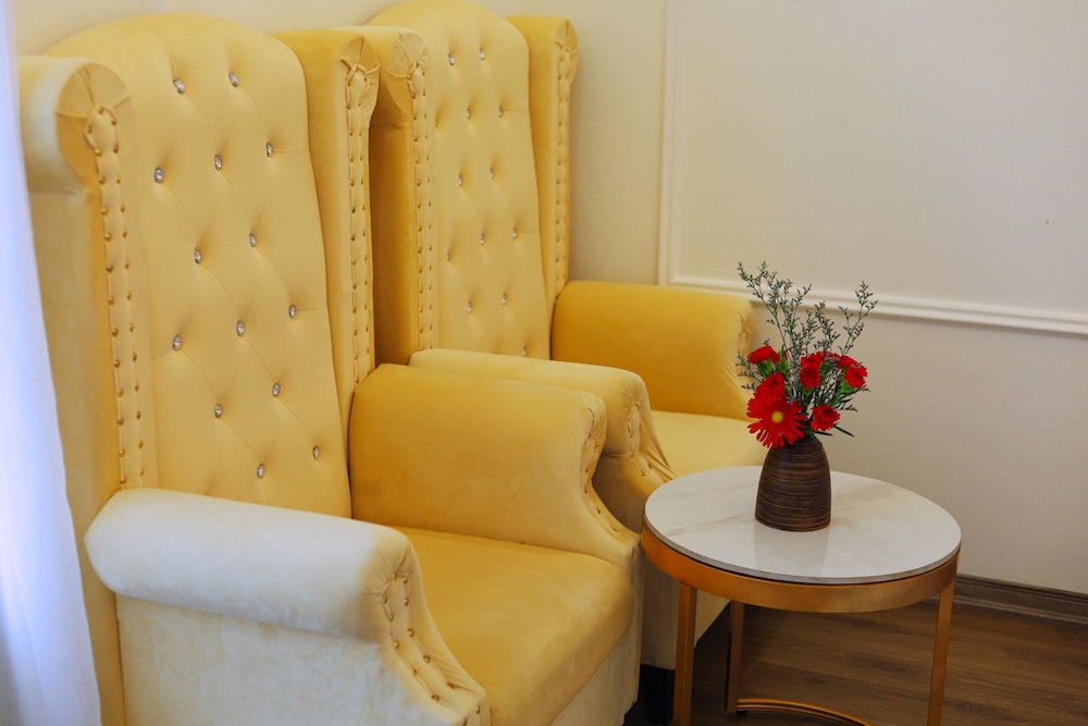 Chemi Hanoi Airport Hotel 33/40