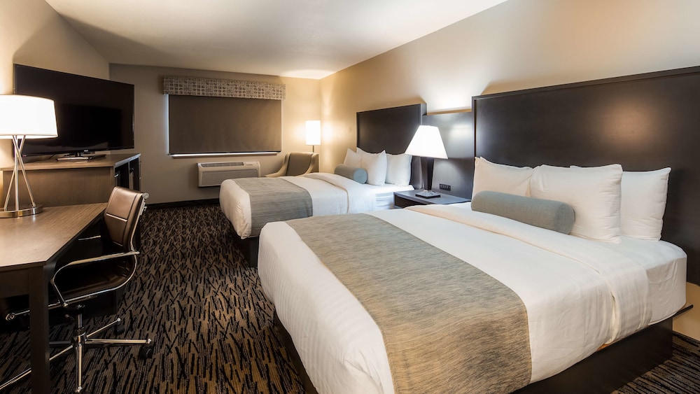 Best Western Sawtooth Inn & Suites 4/34