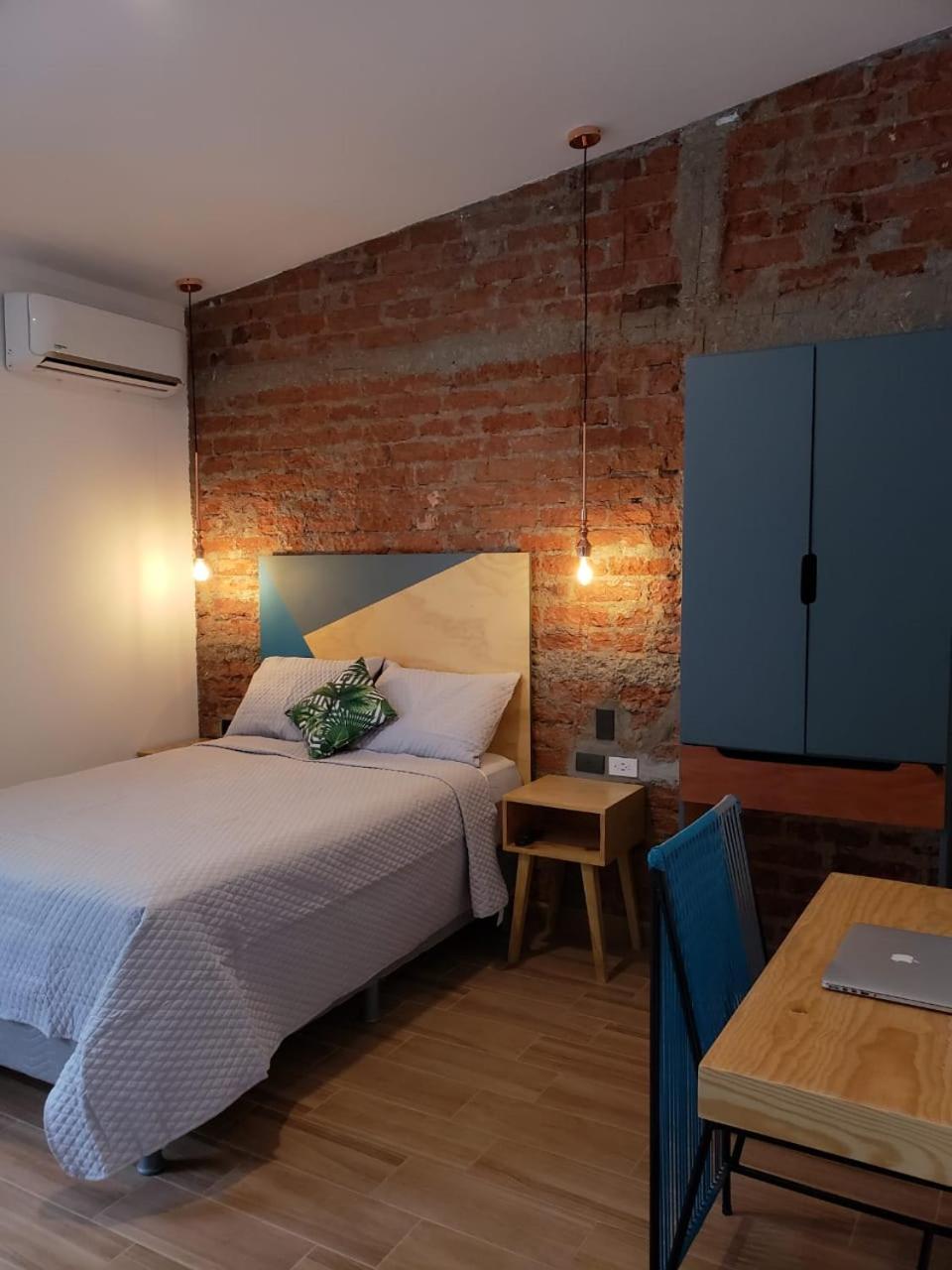 Room, Double Bed