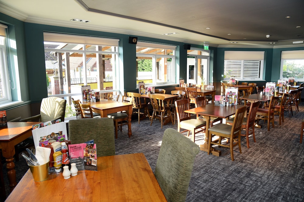 The Woodcocks Lodge by Marstons Inns 15/28