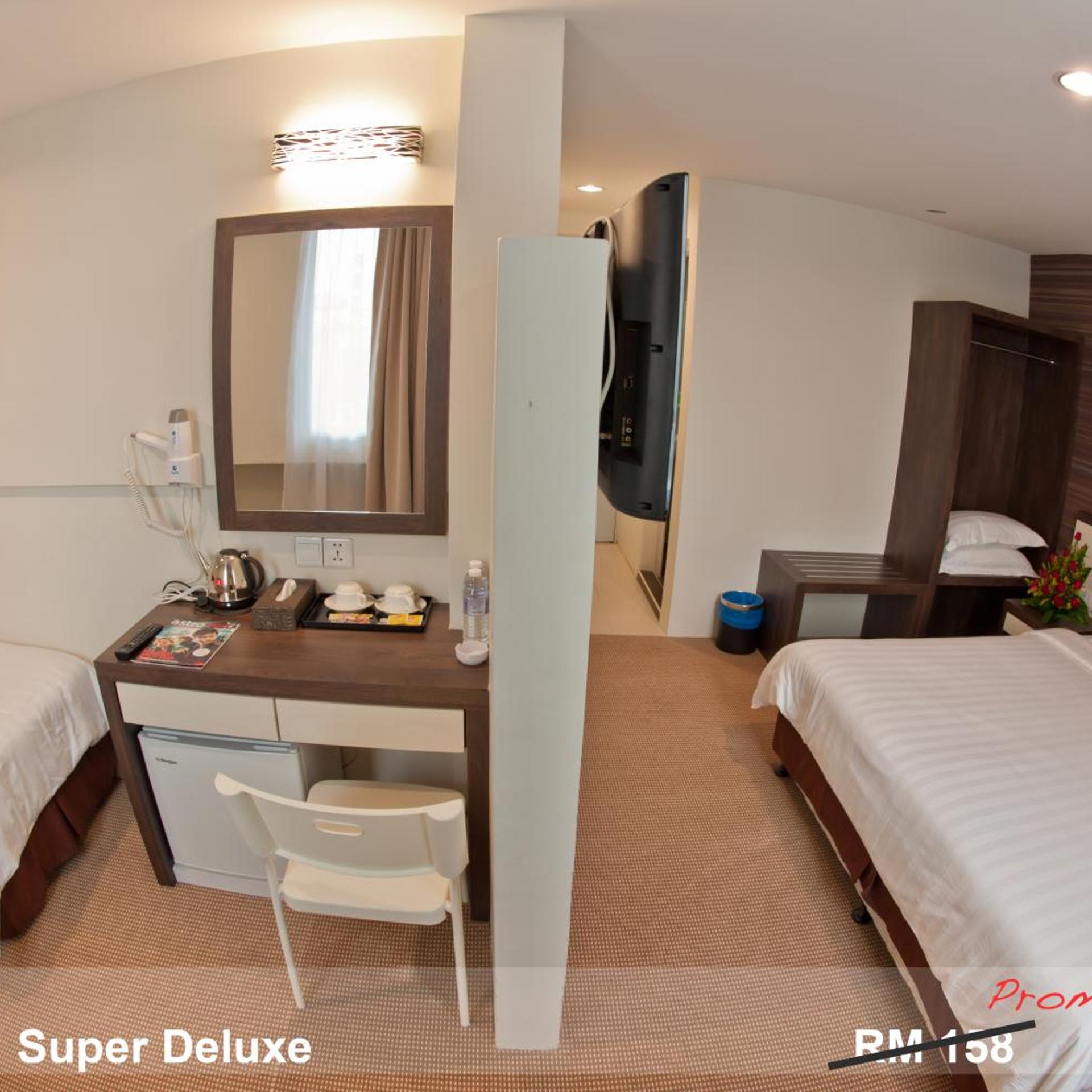 De Spring Hotel 50/50