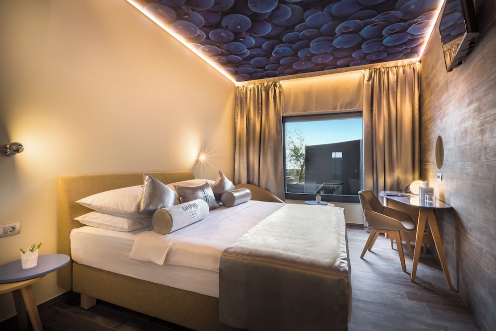 HOTEL VINOTEL GOSPOJA 11/69