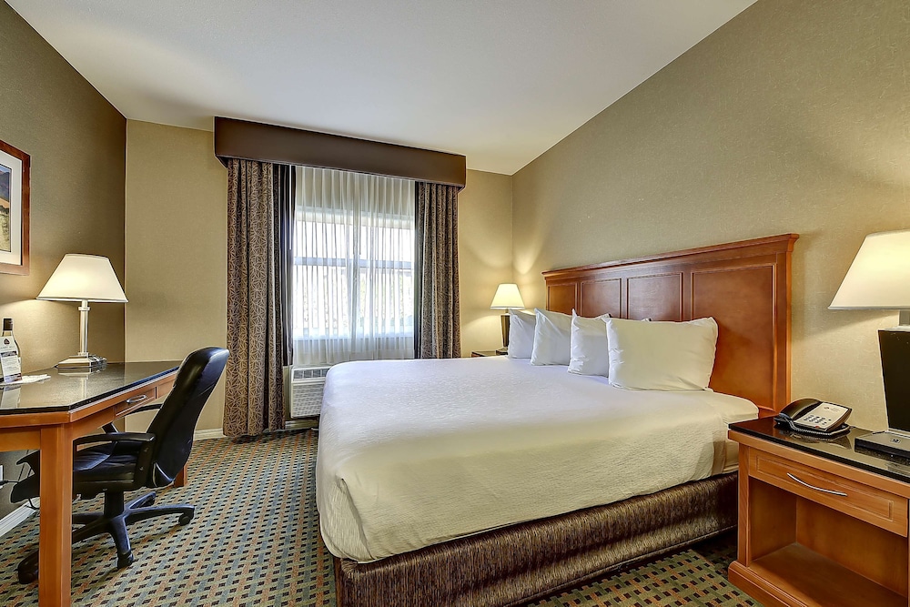 Best Western Plus Osoyoos Hotel And Suites 10/50