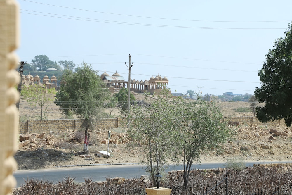 HIMMATGARH PALACE 16/28