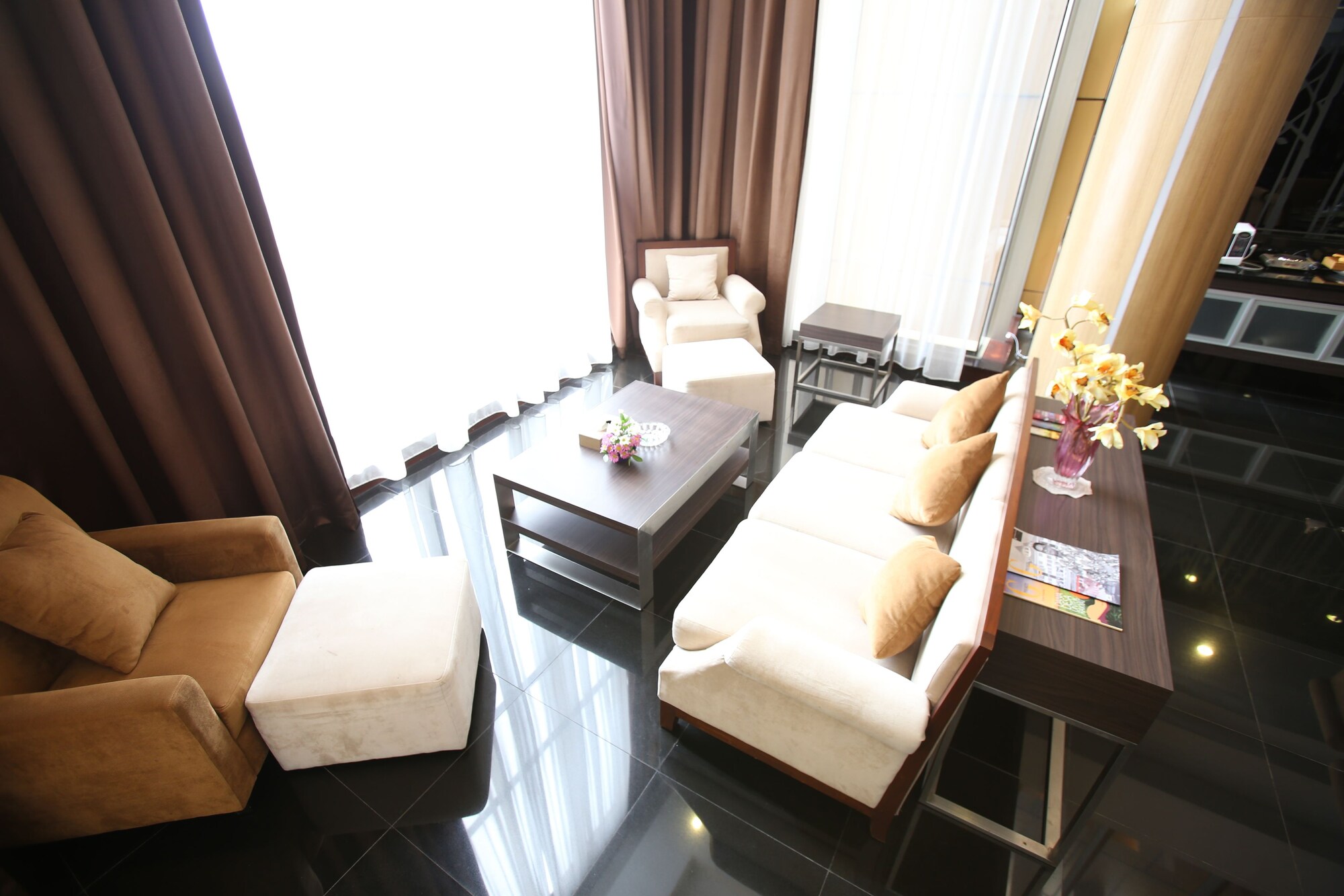 إقامة بسريرين كينج، Merlynn Park Hotel 5/10
