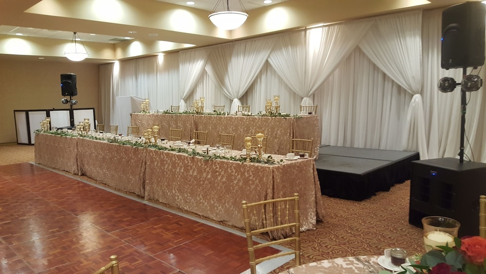 Four Points by Sheraton Point Edward Sarnia 3/62