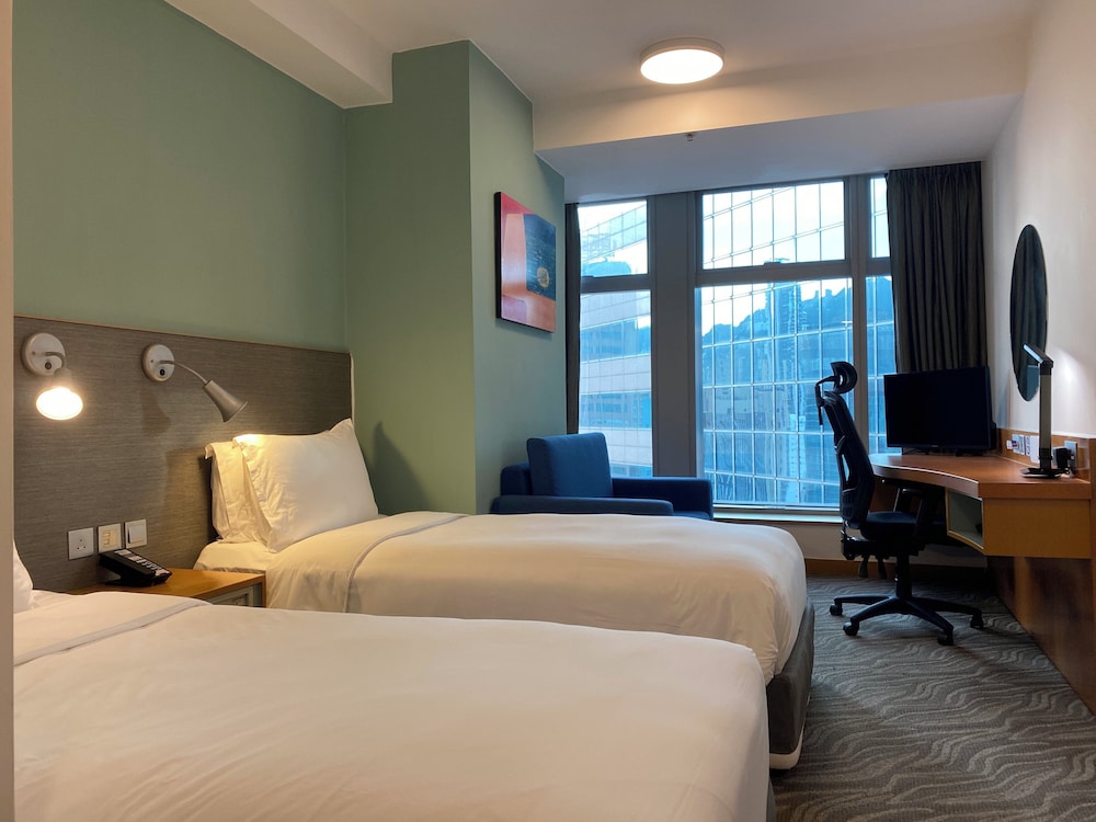 غرفة قياسية بسريرين منفصلين، Holiday Inn Express Causeway Bay Hong Kong 3/8