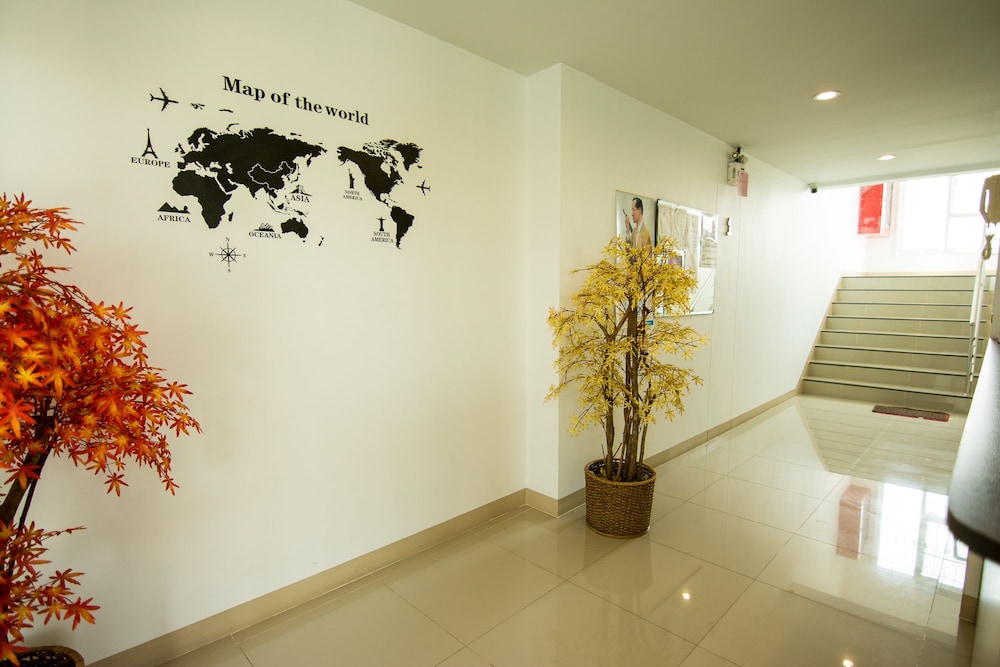 At Ease Residence Suvarnabhumi 50/67