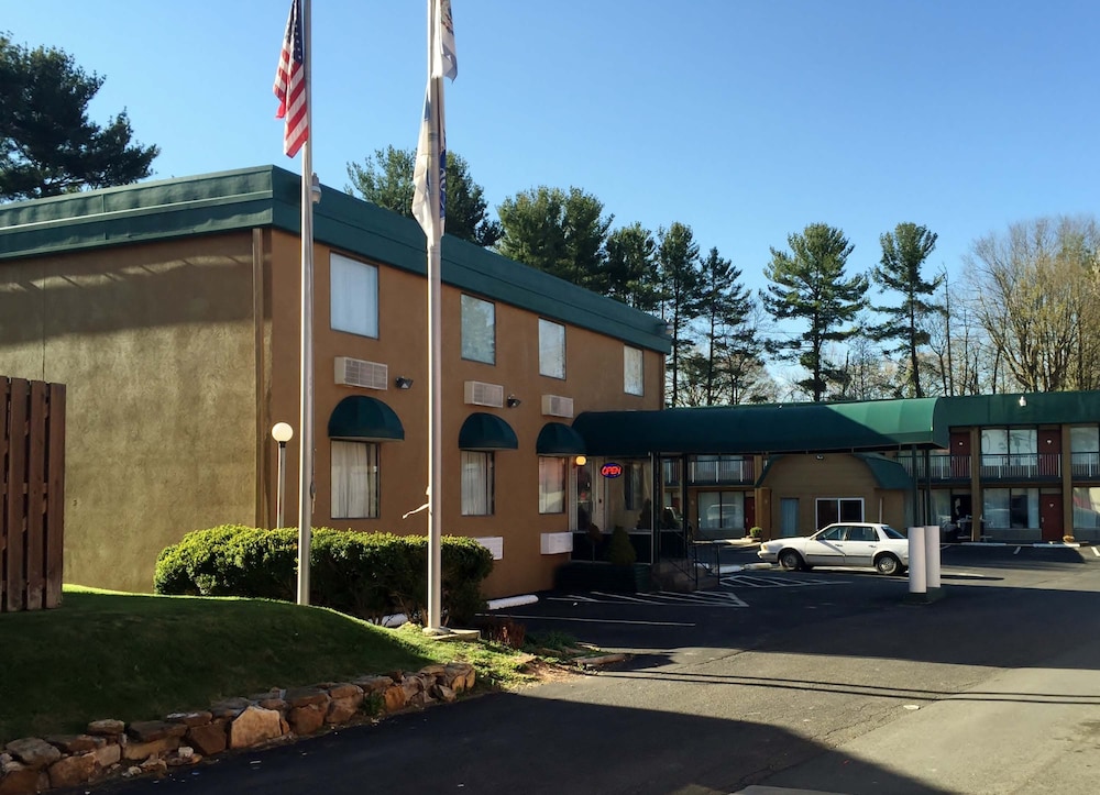 Travelodge By Wyndham Beckley 27/29