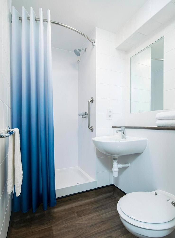 Travelodge Aberdeen Bucksburn Hotel 27/30