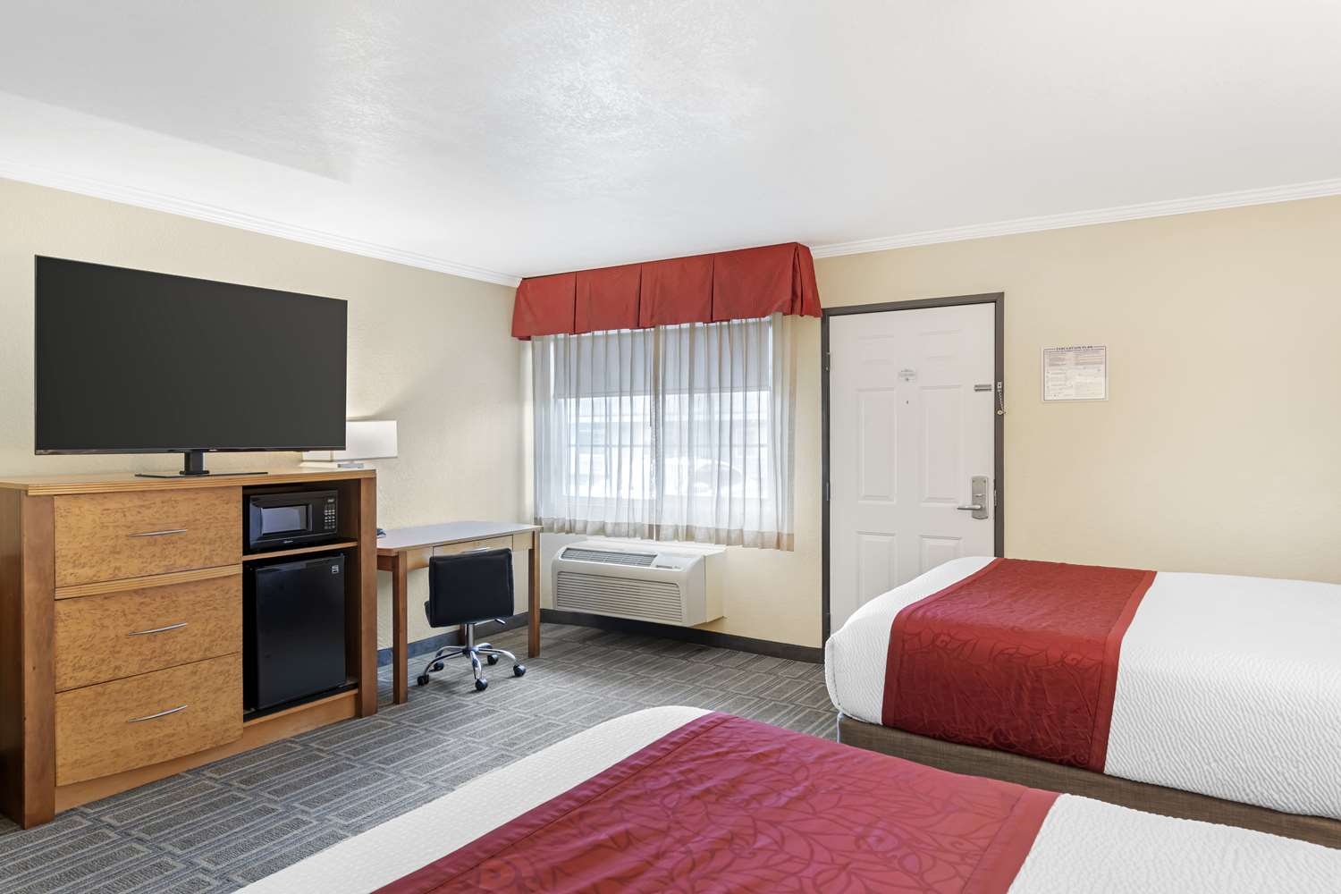 غرفة بسريرين كوين، Best Western Plus Ontario Airport & Convention Center 5/8