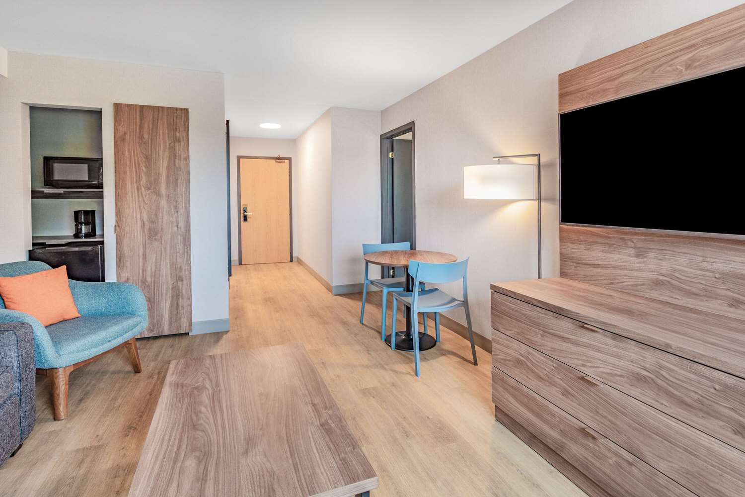 Super 8 by Wyndham Cornwall ON 15/21