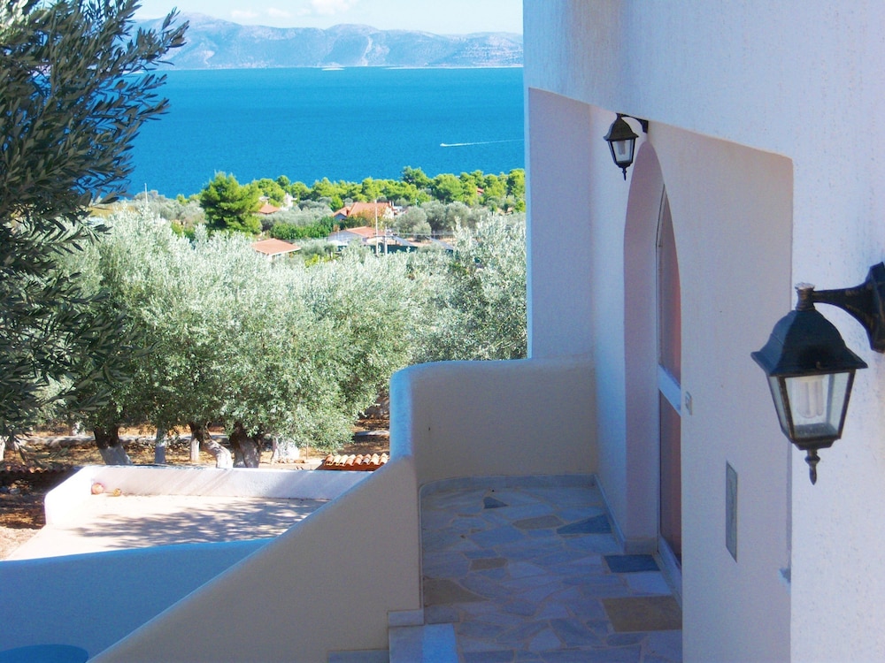 VILLA KONAKI 35/36