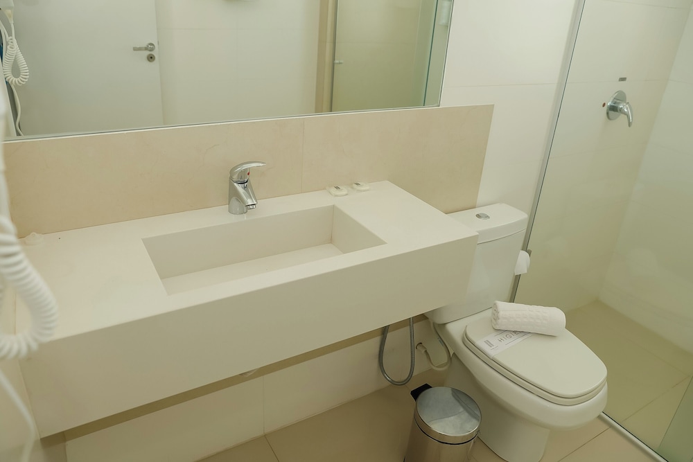 Verona Tower Hotel 48/50