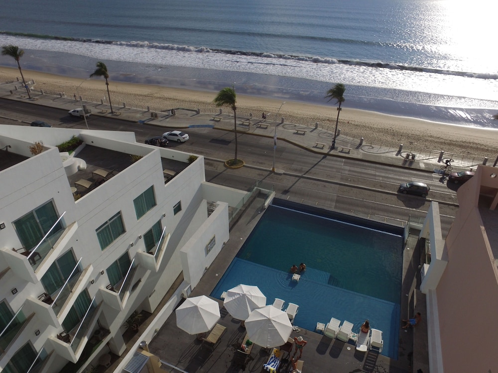 Coral Island Hotel and Spa 4/70