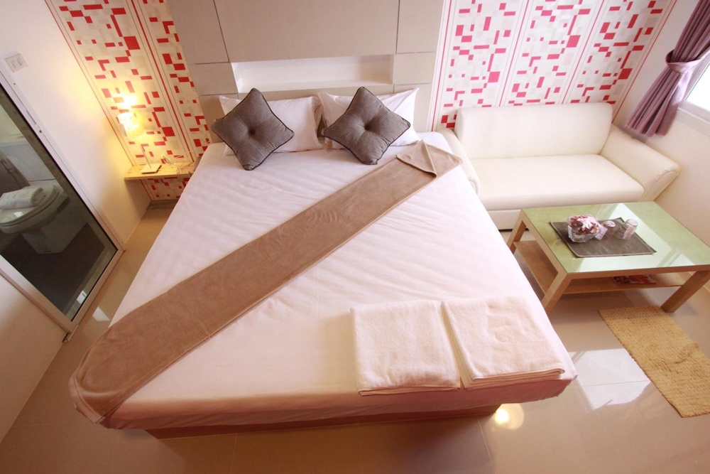 Bearing 26 Hotel 9/37
