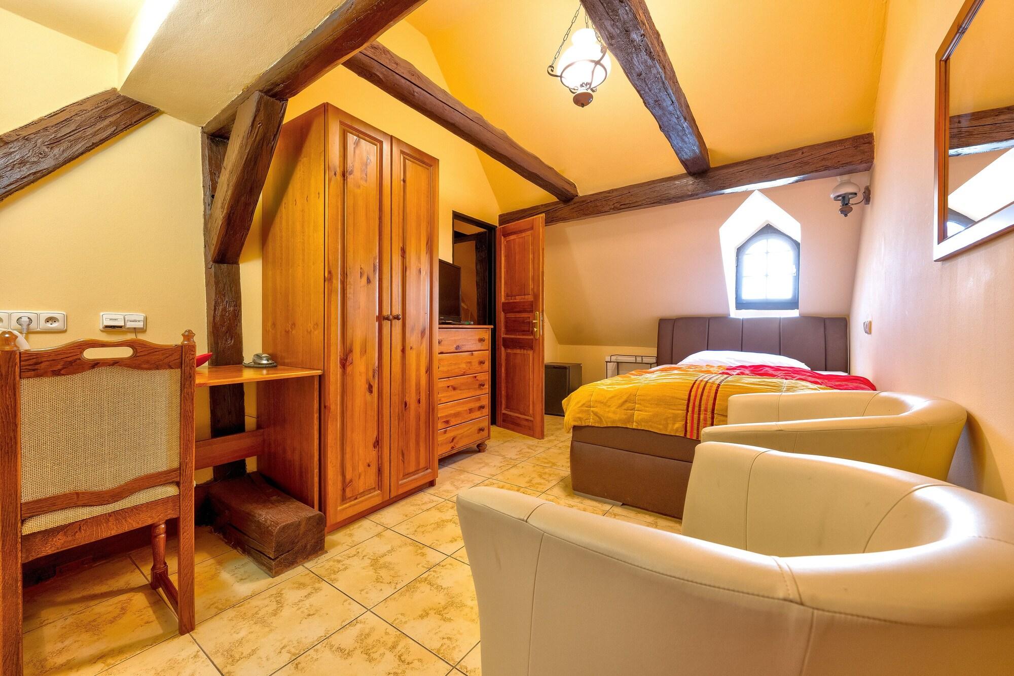 Room, Single, Attic