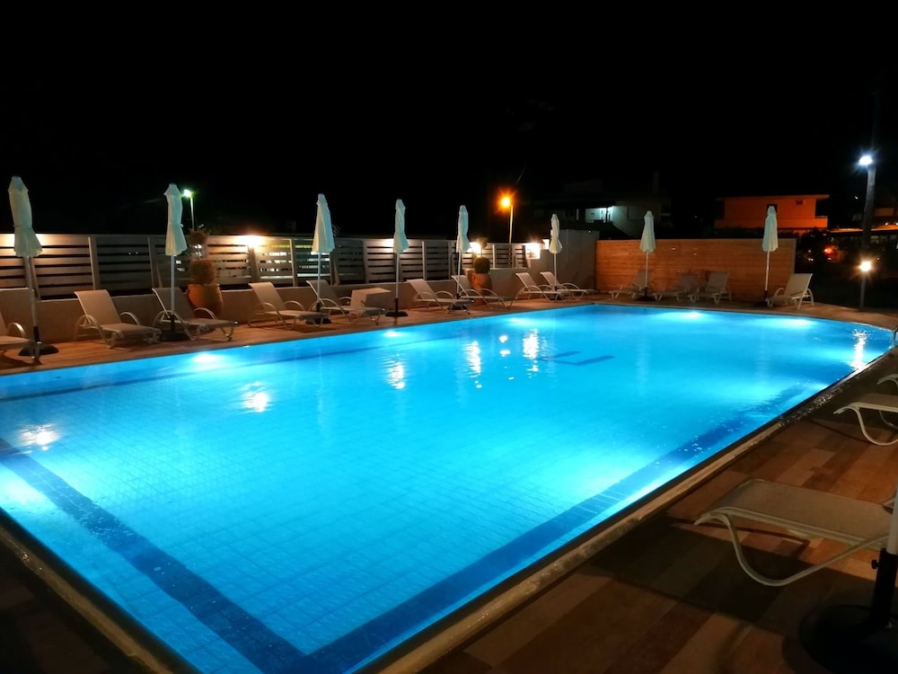 Ivory Serenity Hotel 47/70