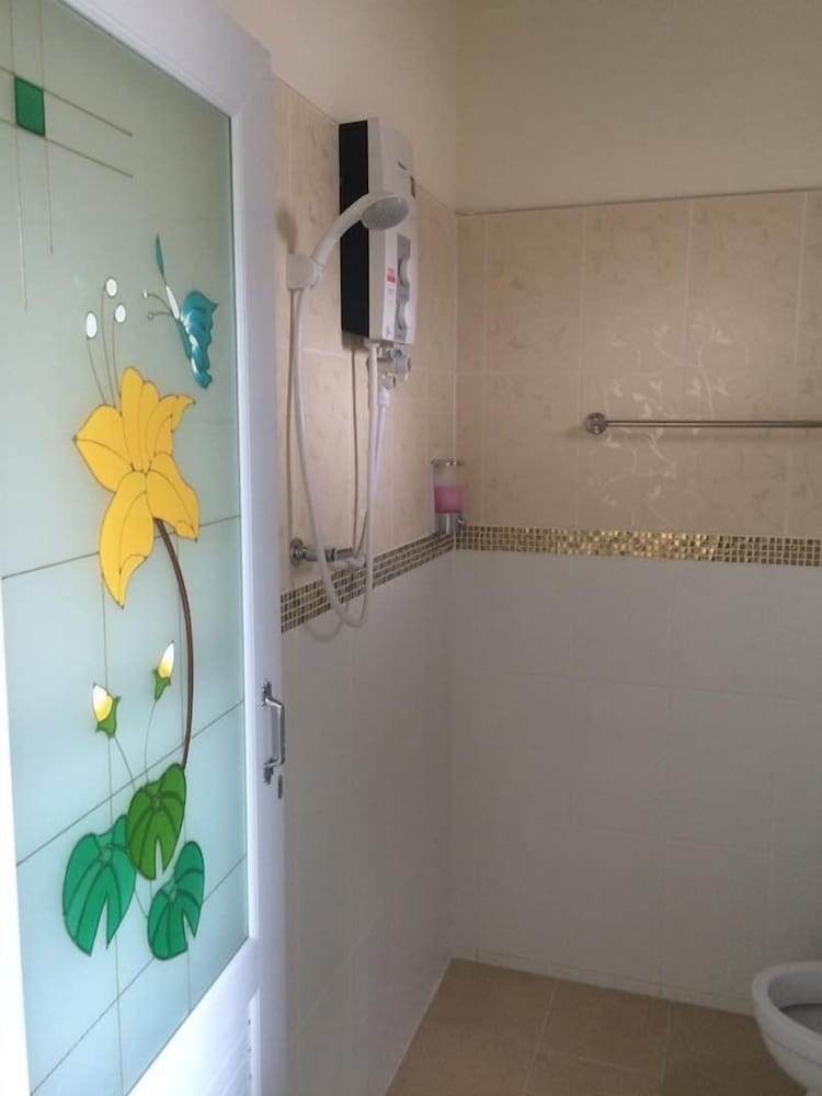 Thanavill Resort 48/50