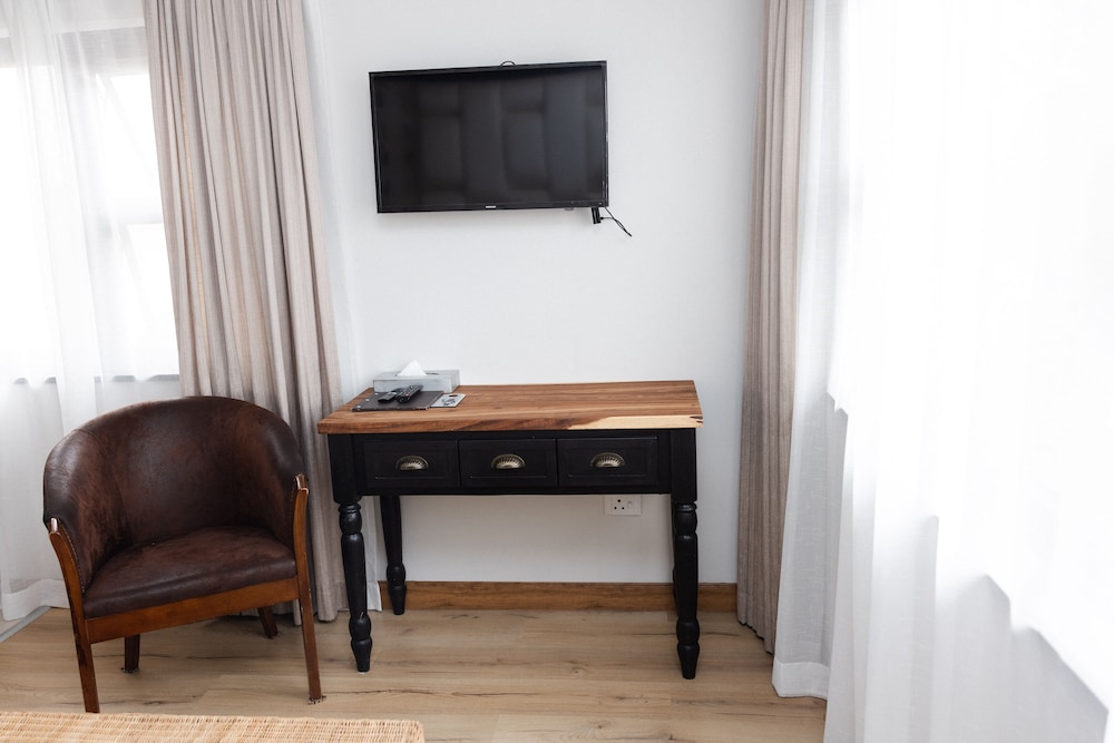 Swakopmund Sands Hotel & Cottage 10/50