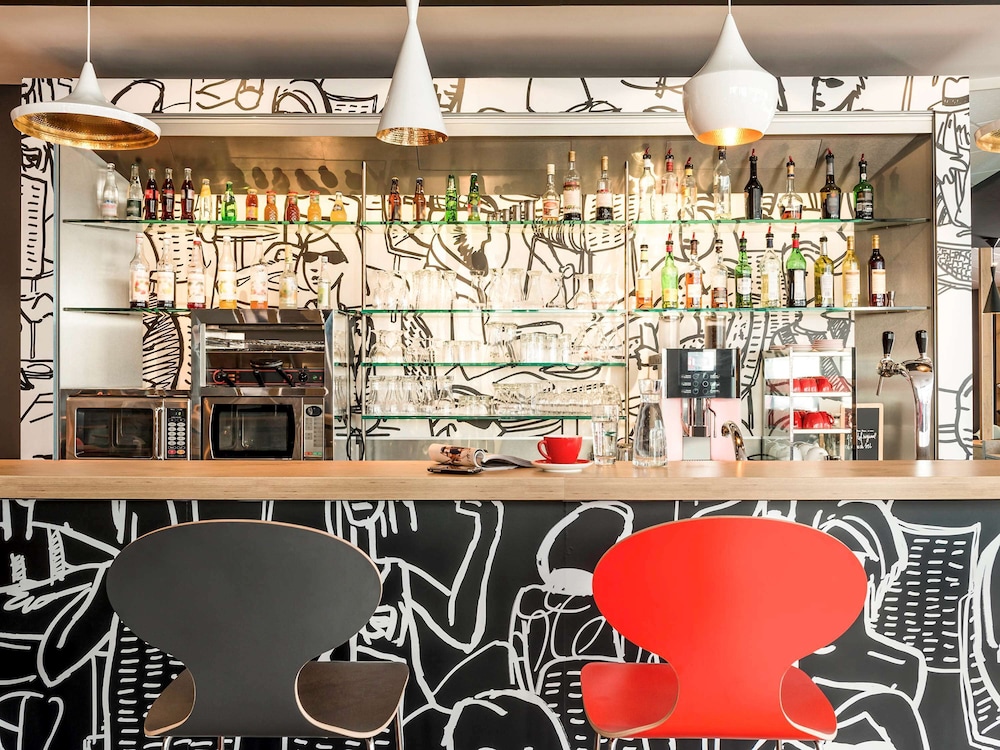 Ibis Bordeaux Centre Bastide 64/72