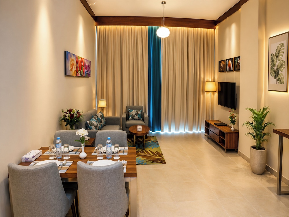 Tulip Al Barsha Hotel Apartment 73/85