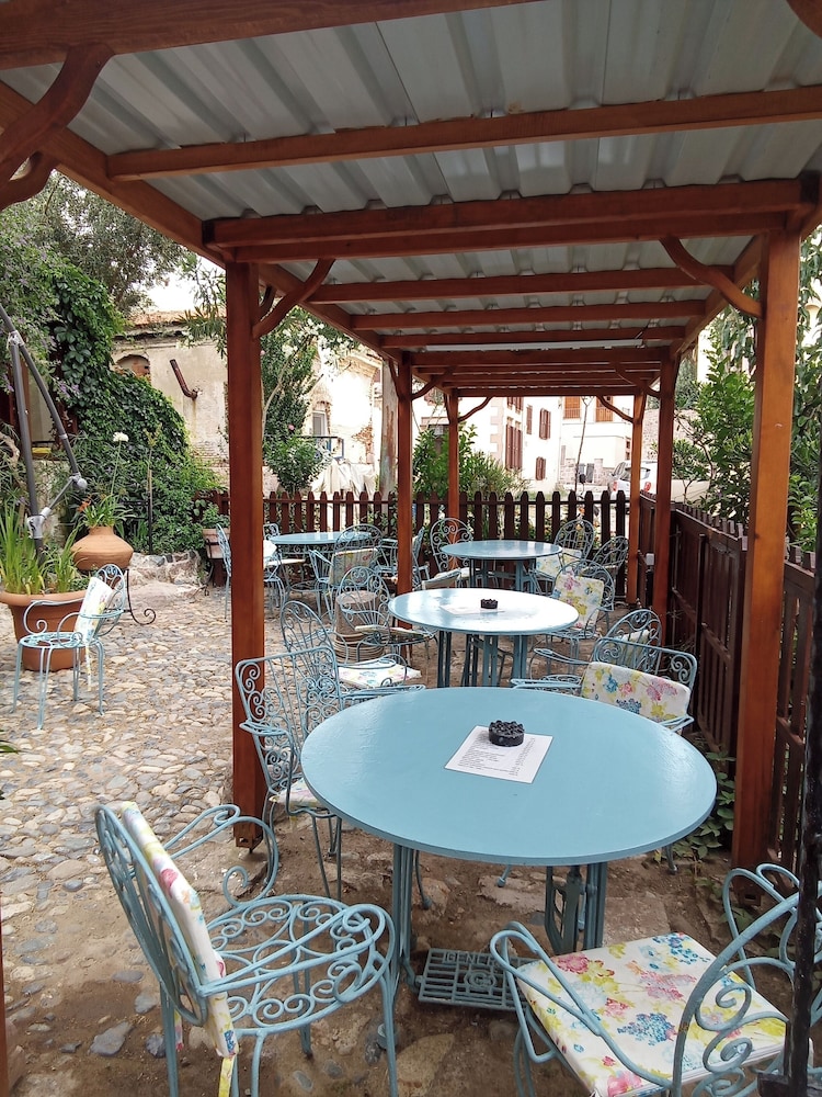 Cunda Zehra Teyzenin Evi 66/74