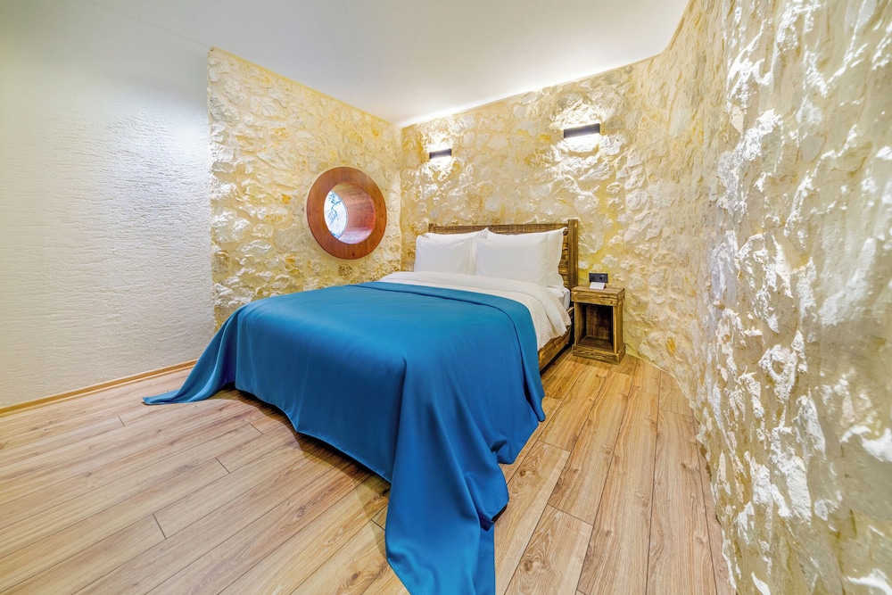 Marisstone Hotel Villa 21/50