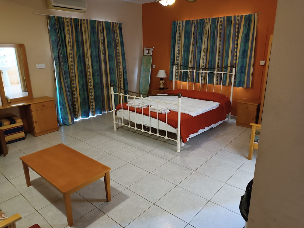 Rantzo Holiday Apartments 13/50