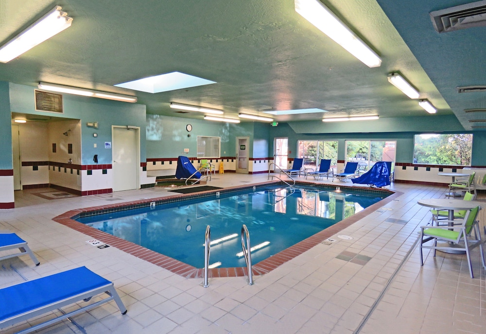 Best Western Plus Burlington - Skagit Valley Inn 8/55
