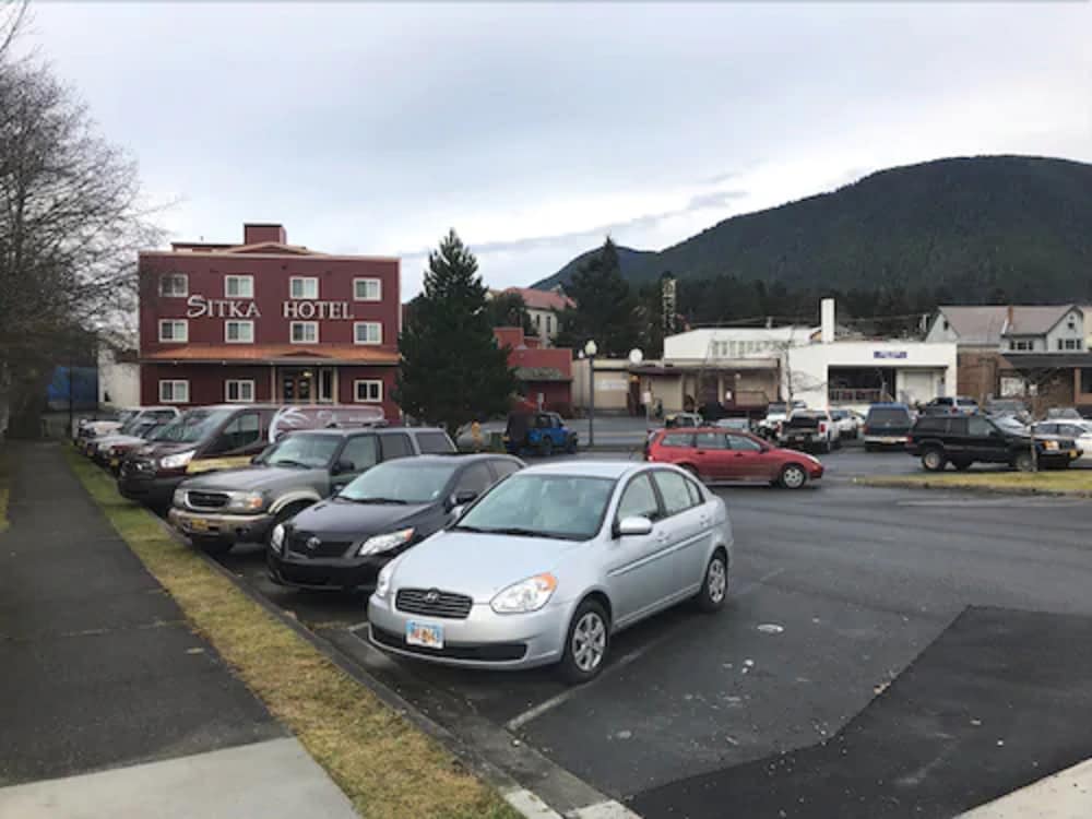 Sitka Hotel And Restaurant 42/45