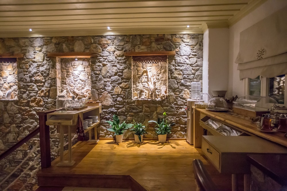 Tholaria Boutique Hotel 37/50