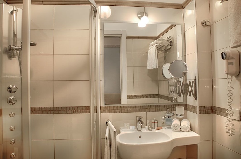 Hotel Cadiz 25/29
