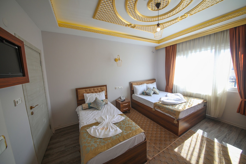 Delbab Hotel 8/33