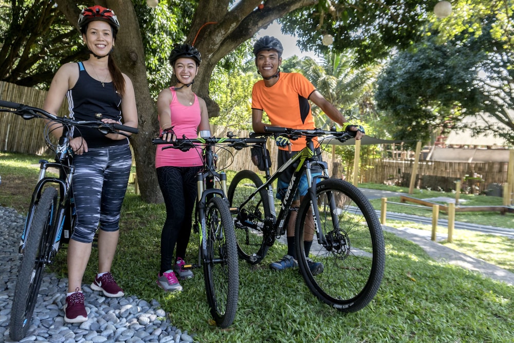 Atmosphere Resorts And Spa 62/70