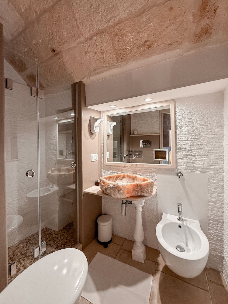 Bellavista Suites 42/50