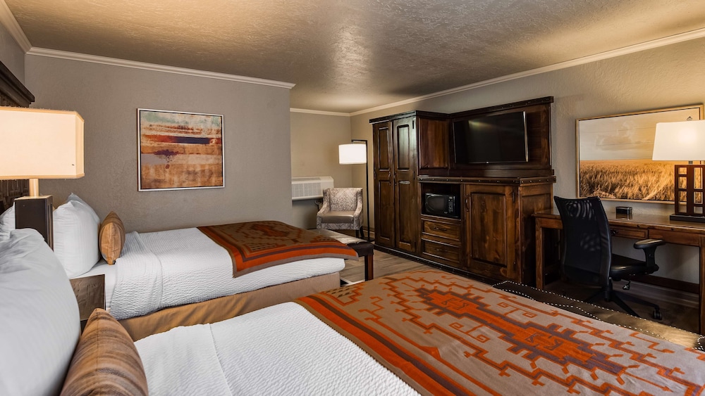 Best Western Plus Weatherford 18/43