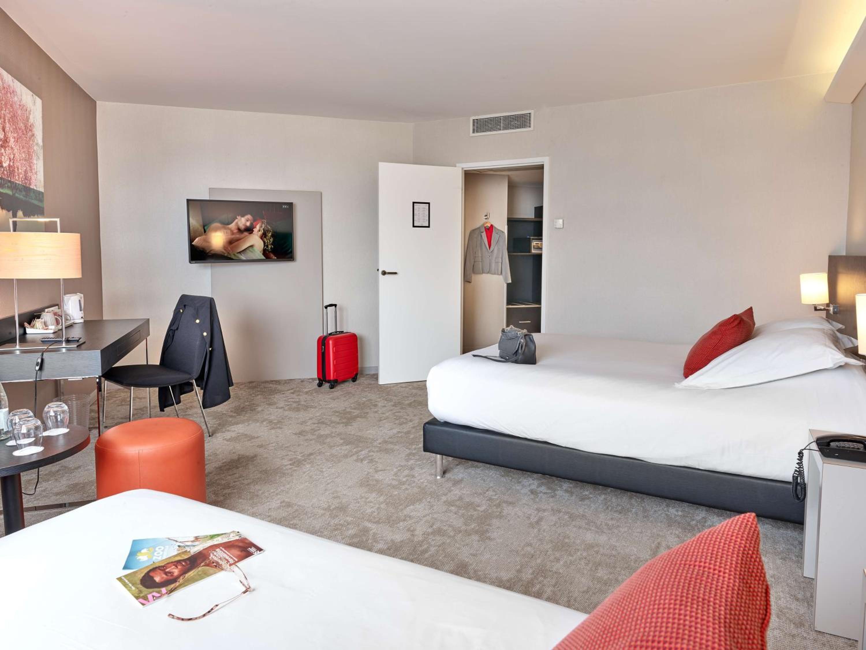rooms