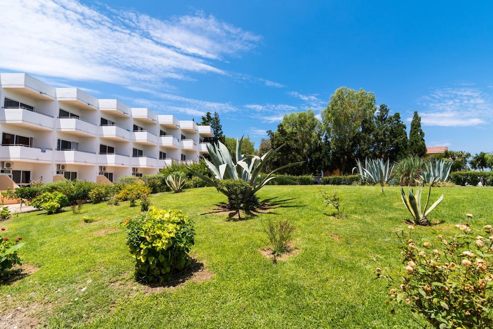 Sabina Hotel 46/53