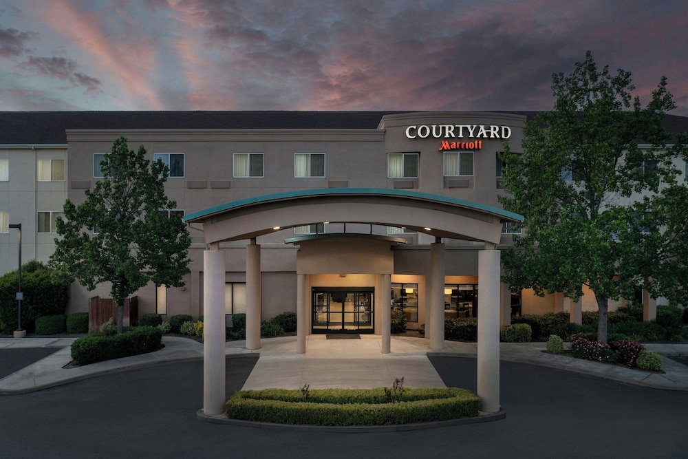 Courtyard By Marriott Chico 4/66